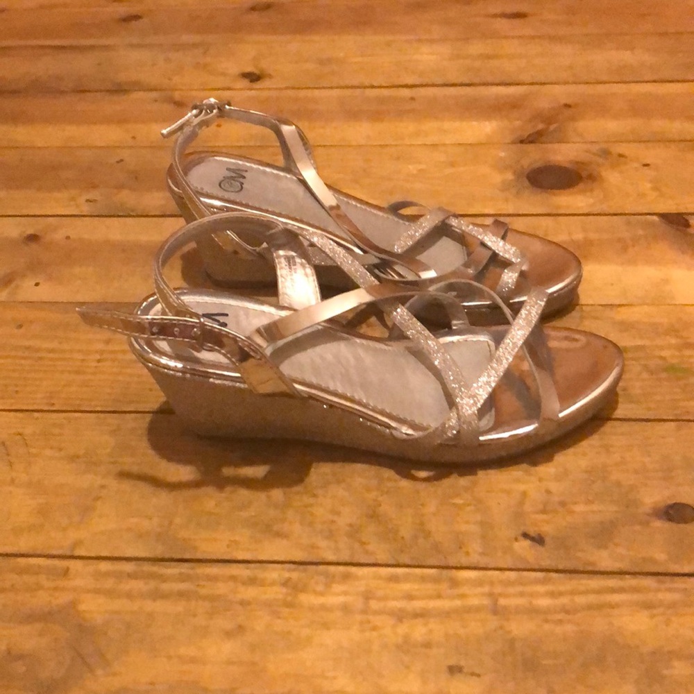 High heels - Picture 2 of 2